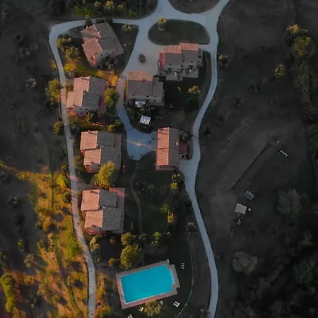 Panelios Borgo Vacanze Resort 3*