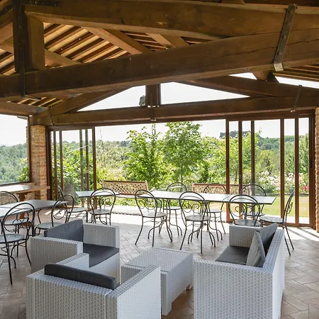 Panelios Borgo Vacanze Üdülőközpont 3*